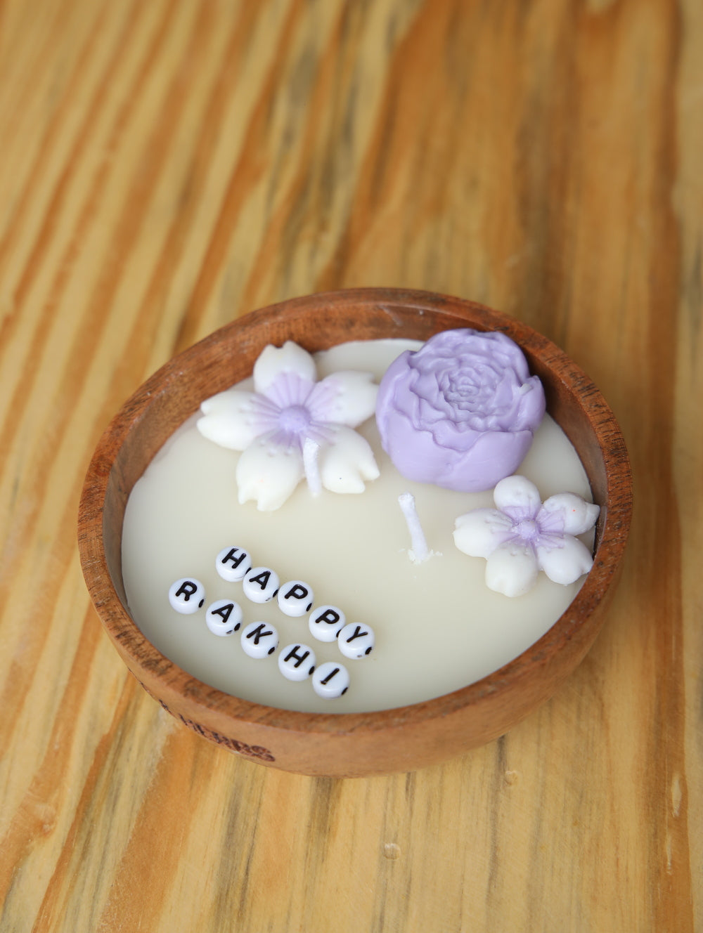 Rakhi Candle